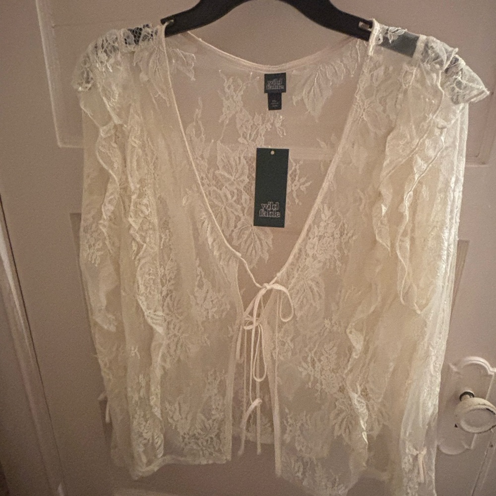 Wild Fable Lace long sleeve flyaway top NWT